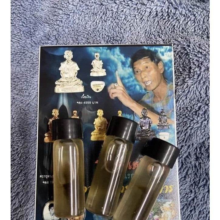 Sarika Dok Thong Seduction Oil by Ajarn Wara – Authentic Lanna Attraction Oil for Charisma, Love, and Popularity | 萨丽卡金花魅力油 – Ajarn Wara兰纳真品招桃花油 - Thai Blessing Co