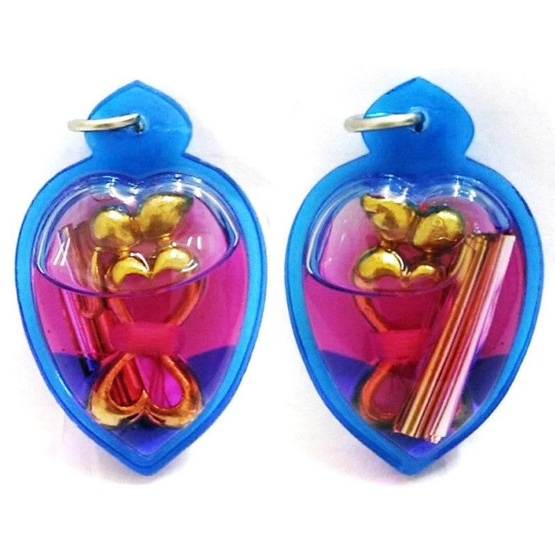Dual Charm Thai Love Pendant - Elegant Twin Figures in Herbal Oil Casing | 泰式双人魅力吊坠 - 植物精油封装的双体工艺饰品