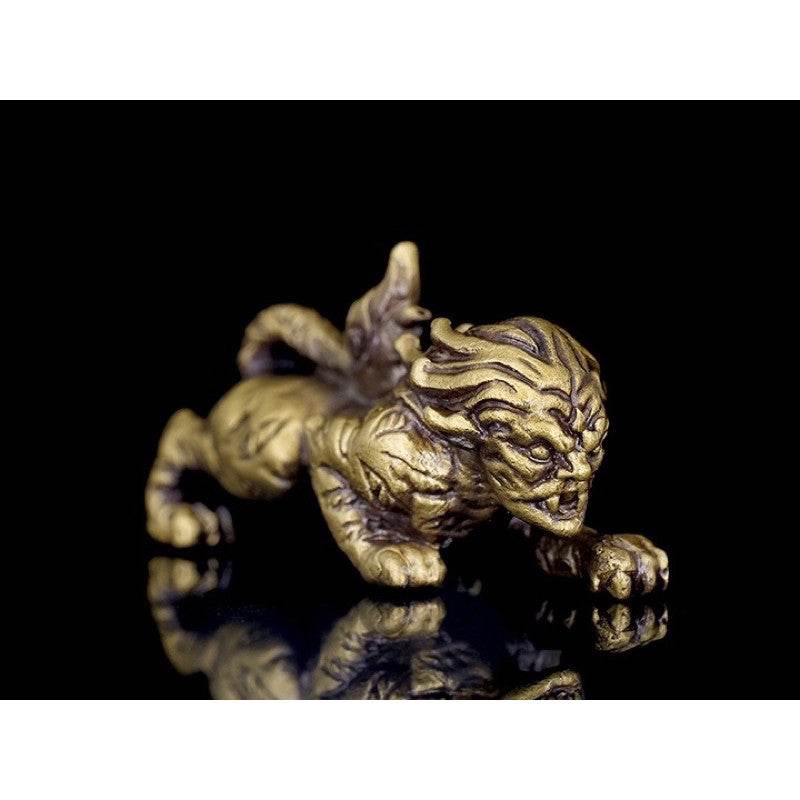 Suer Yen Amulet by Kruba Kamfan – Supreme Power Charm for Fortune &amp; Prestige&nbsp;“冷虎” - 来自清迈Wat Gor Chok寺Kruba Kamfan的至高力量与福运护符 - Thai Blessing Co