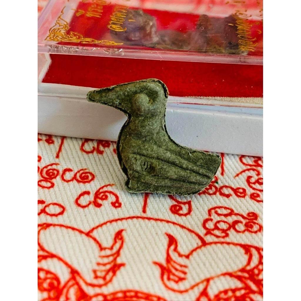 Sarika Bird Amulet Wealth Charm by Luang Por Chob – Limited Edition 2025 Temple-Blessed in Nuea Rich Material Default Title