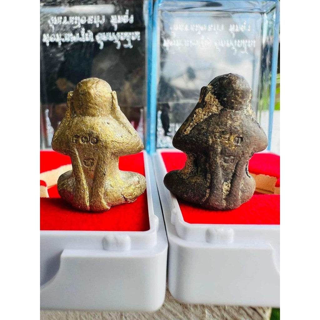 Fortune Amulet of Divine Shield &amp; Prosperity Phra Pid Ta Jula Khao Mueang – Hea Aor Lineage - Thai Blessing Co