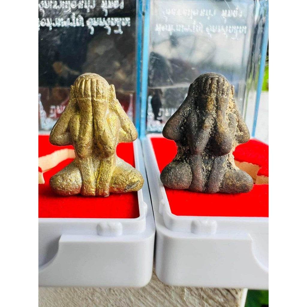 Fortune Amulet of Divine Shield &amp; Prosperity Phra Pid Ta Jula Khao Mueang – Hea Aor Lineage - Thai Blessing Co