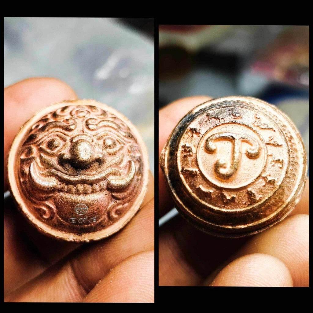 Mercury Ball Amulet by Luang Pu Klom – First Mold for Wealth Boosting and Spiritual Protection Ancient fire skin