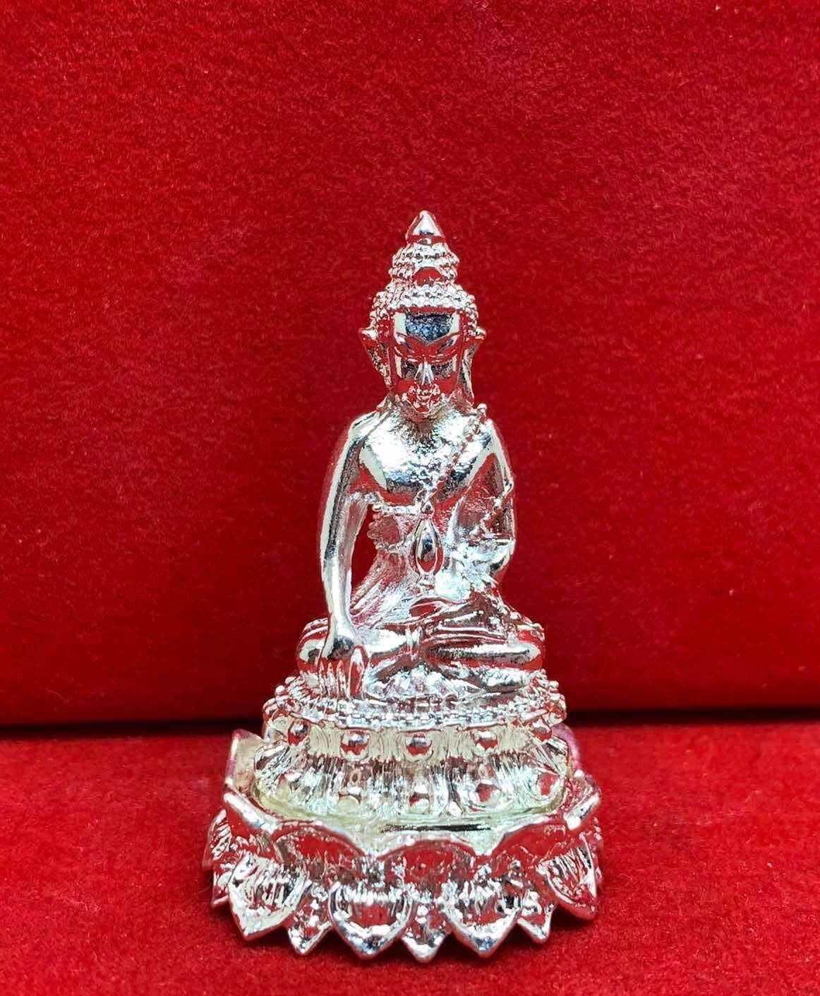 🪙 “Shin Banchon Great Buddha Bell” – Silver‑Plated 4.5 cm Protection & Blessings Buddha Statue, Jointly Blessed by Luang Pu Moon & Luang Pu Thoeng
