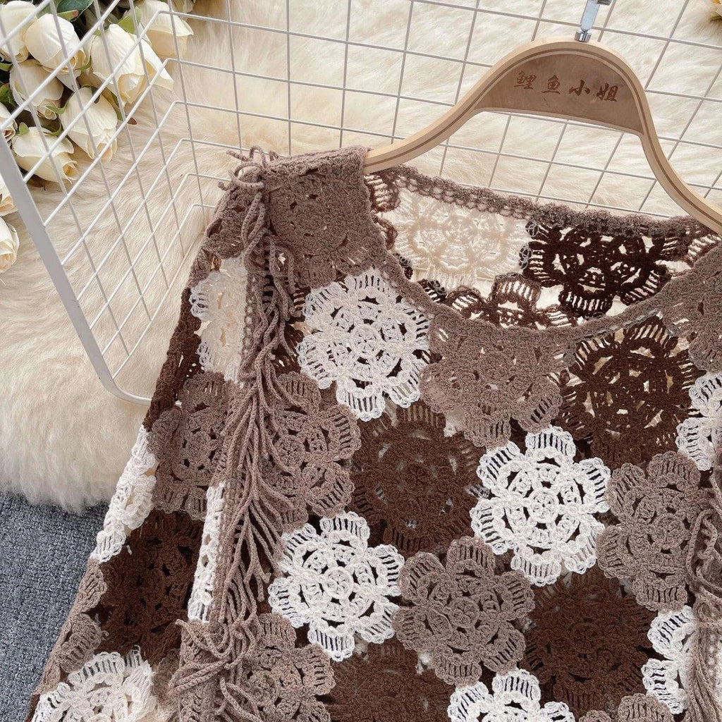 SINGREINY Bohemian Hollow Out Top - Tassels Knit Long Sleeve Blouse with Hook Flower Design for Vintage Y2K Chic Streetwear