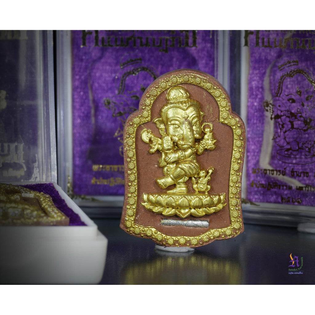 Thai Ganesh Coin Amulet - Pink Ganesh Coin for Prosperity and Protection ผงปัดทอง