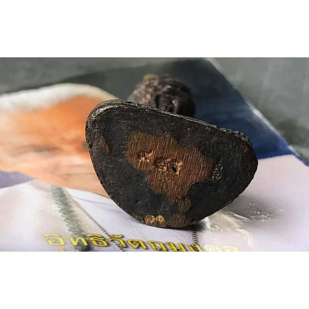🔥👁️ Supreme Fiery Third-Eye Ruesi Amulet – Borom Kru Ruesi Ta Fai Edition for Prestige, Protection & Prosperity