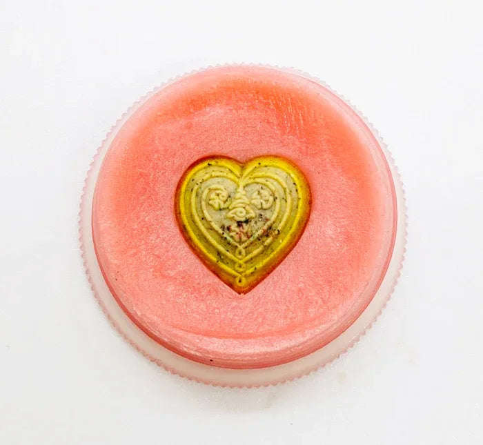 💘🔥 Supreme Khun Paen Beeswax Charm – "Na Ok Taek" Edition for Heart-Shattering Attraction & Irresistible Magnetism