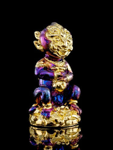 Supreme Phaya Si Hu Ha Ta "Purple Sheen & Gold Patterned Samrit" Sculptural Statue Amulet - Khru Ba Tao Wat Thung Setthi (Wat Ubosot Ban Lao) 2024 (Master Purple-Gold Edition) Thai Blessing Co By RURUECHA