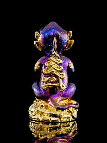 Supreme Phaya Si Hu Ha Ta "Purple Sheen & Gold Patterned Samrit" Sculptural Statue Amulet - Khru Ba Tao Wat Thung Setthi (Wat Ubosot Ban Lao) 2024 (Master Purple-Gold Edition) Thai Blessing Co By RURUECHA