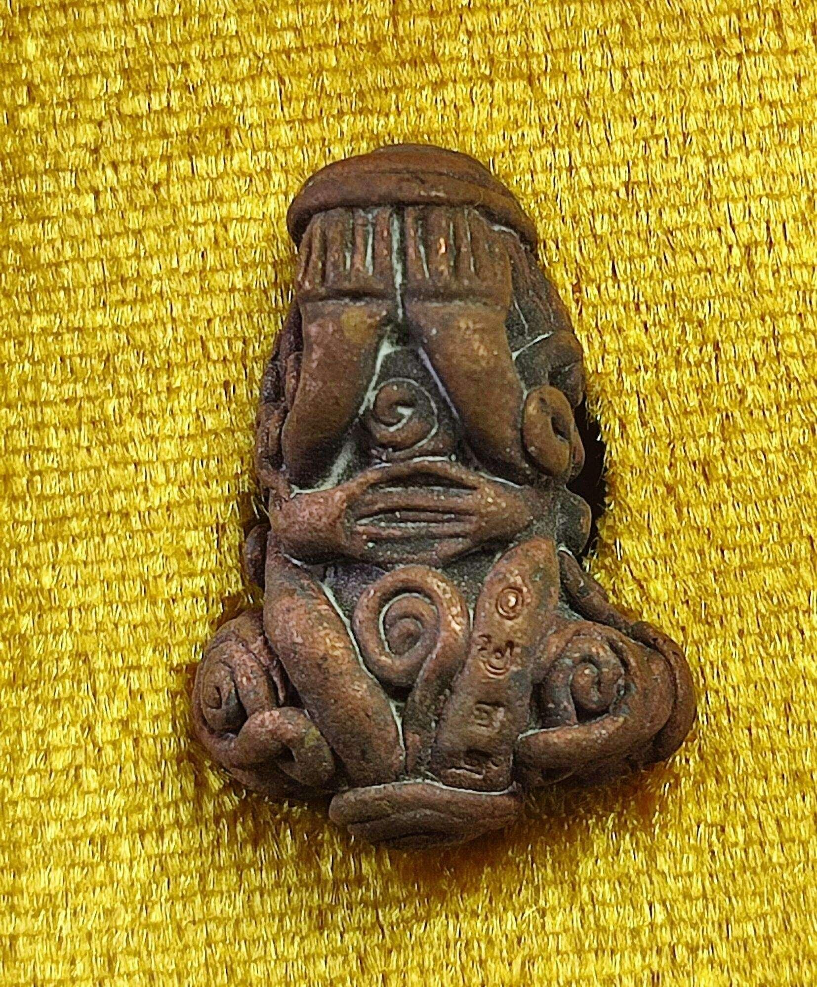 🌟 Supreme Phra Pidta Amulet - Blessed by Luang Pho Thong Sutthisilo & Consecrated by Luang Pu Sila - 100% Authentic! 🌟