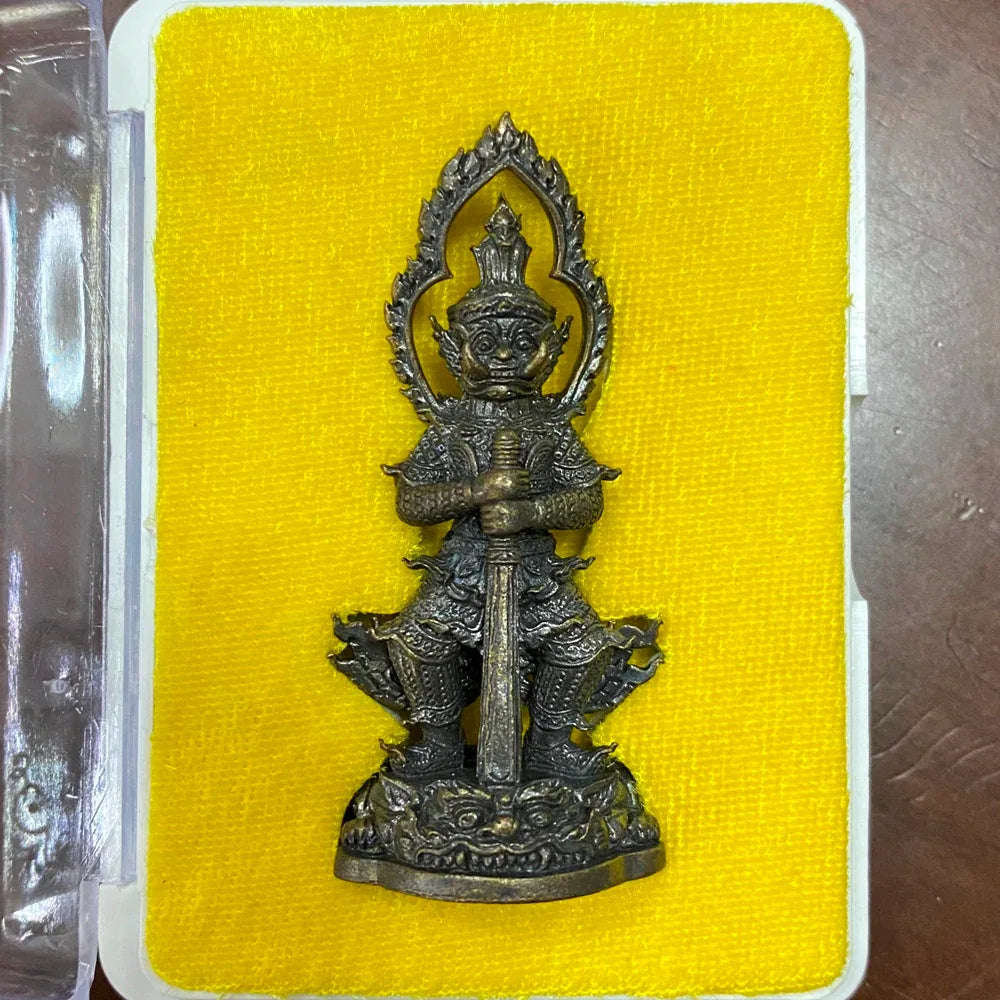 🪙 Tao Wessuwan “Treasure Vault Guardian” – Blackened Copper Wealth & Protection Amulet by Luang Pho Whan, Taphan Hin, Phichit (B.E. 2560)