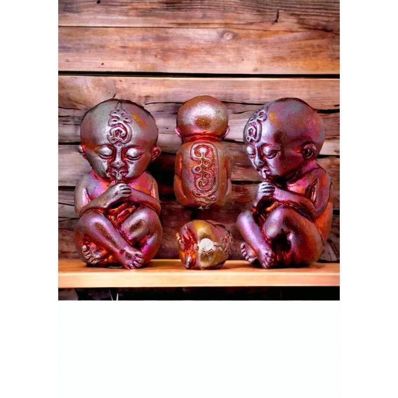 Millionaire Ghost Fetus Charm - Kumarn Dud Rok Maha Heng by LP Mian, Wat Ban Ja Niang, Buriram Rainbow skin texture