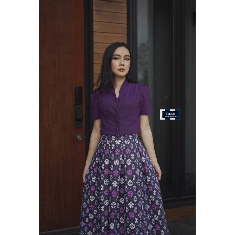 Soft Mandarin Collar Floral Top &amp; Pleated Skirt Set – Navy &amp; Purple | Comfortable Cotton Work Outfit for Women One-Sake.com สีม่วง / L สีม่วง / S สีม่วง / M สีม่วง / S-สีม่วง / M-สีม่วง / L-สีม่วง / XL-สีกรม / S-สีกรม / M-สีกรม / L-สีกรม / XL-