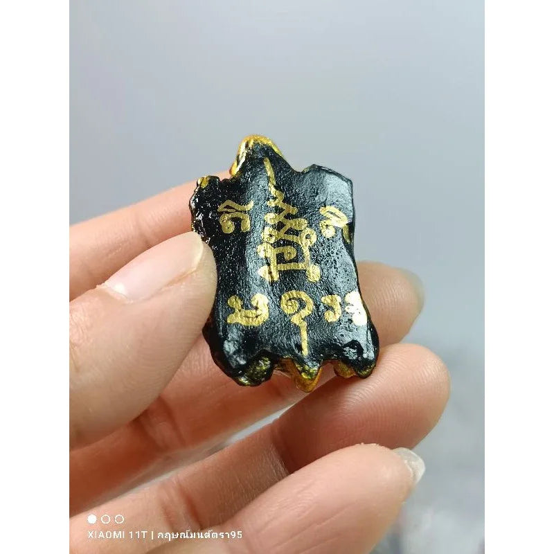 🐢 "Wealth Turtle" Bia Gae Shell Amulet: Maha Phokhasap Edition – Blessed by Luang Phor Chalerm (Wat Sam Krabue Phueak) – Lineage of Luang Pu Liu