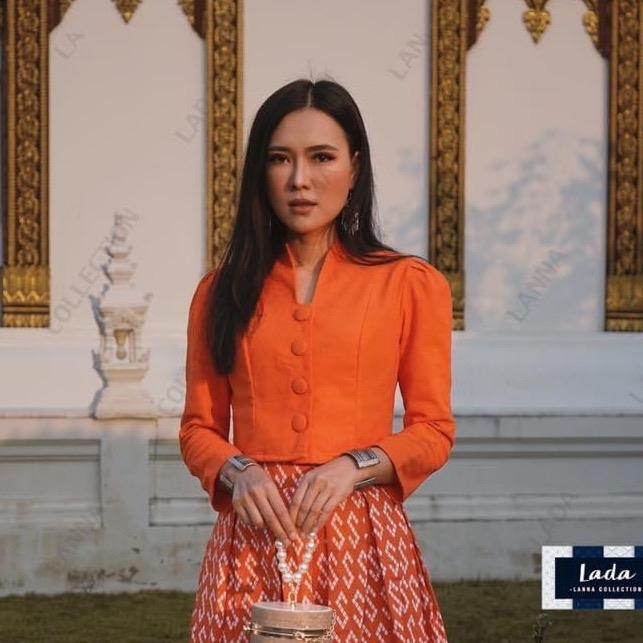 New Long-Sleeve Collar Top in Cotton Fabric – Multiple Colors | S–XL Sizes for Women One-Sake.com ขาว / L ขาว / S ขาว / M ขาว / S-ขาว / M-ขาว / L-ขาว / XL-ขาว / XXL-ชมพู / S-ชมพู / M-ชมพู / L-ชมพู / XL-ชมพู / XXL-ส้มสว่าง / S-ส้มสว่าง / M-ส้มสว่าง / L-ส้มสว่าง / XL-ส้มสว่าง / XXL-ส้มอิฐ / S-ส้มอิฐ / M-ส้มอิฐ / L-ส้มอิฐ / XL-ส้มอิฐ / XXL-ดำ / S-ดำ / M-ดำ / L-ดำ / XL-ดำ / XXL-เขียวฟ้า / S-เขียวฟ้า / M-เขียวฟ้า / L-เขียวฟ้า / XL-เขียวฟ้า / XXL-ม่วง / S-ม่วง / M-ม่วง / L-ม่วง / XL-ม่วง / XXL-