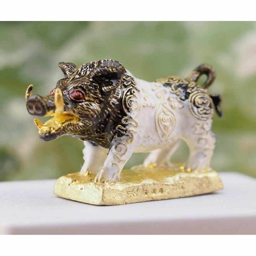 Phaya Waraha “Racha Chok” Boar Amulet by Luang Pho Sanan, Wat Klang Ratchakru Tharam (BE 2567) - Thai Blessing Co