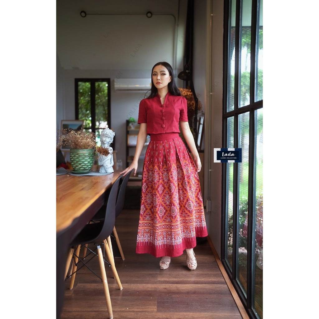 Kalasin Praewa Print 2-Piece Cotton Set – Red, Wine, Mustard, Blue &amp; Purple | Classic Collar Top with High-Waisted Pleated Skirt One-Sake.com แดงสด / L แดงสด / S แดงสด / M แดงสด / S-แดงสด / M-แดงสด / L-แดงสด / XL-แดงไวน์ / S-แดงไวน์ / M-แดงไวน์ / L-แดงไวน์ / XL-เหลือง / S-เหลือง / M-เหลือง / L-เหลือง / XL-ฟ้า / S-ฟ้า / M-ฟ้า / L-ฟ้า / XL-ม่วง / S-ม่วง / M-ม่วง / L-ม่วง / XL-