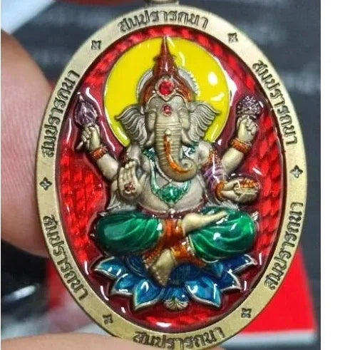 Receive Divine Blessings with Authentic Sompranthana Phra Pikanet Medal Empowered at Thewathasan Sanctuary