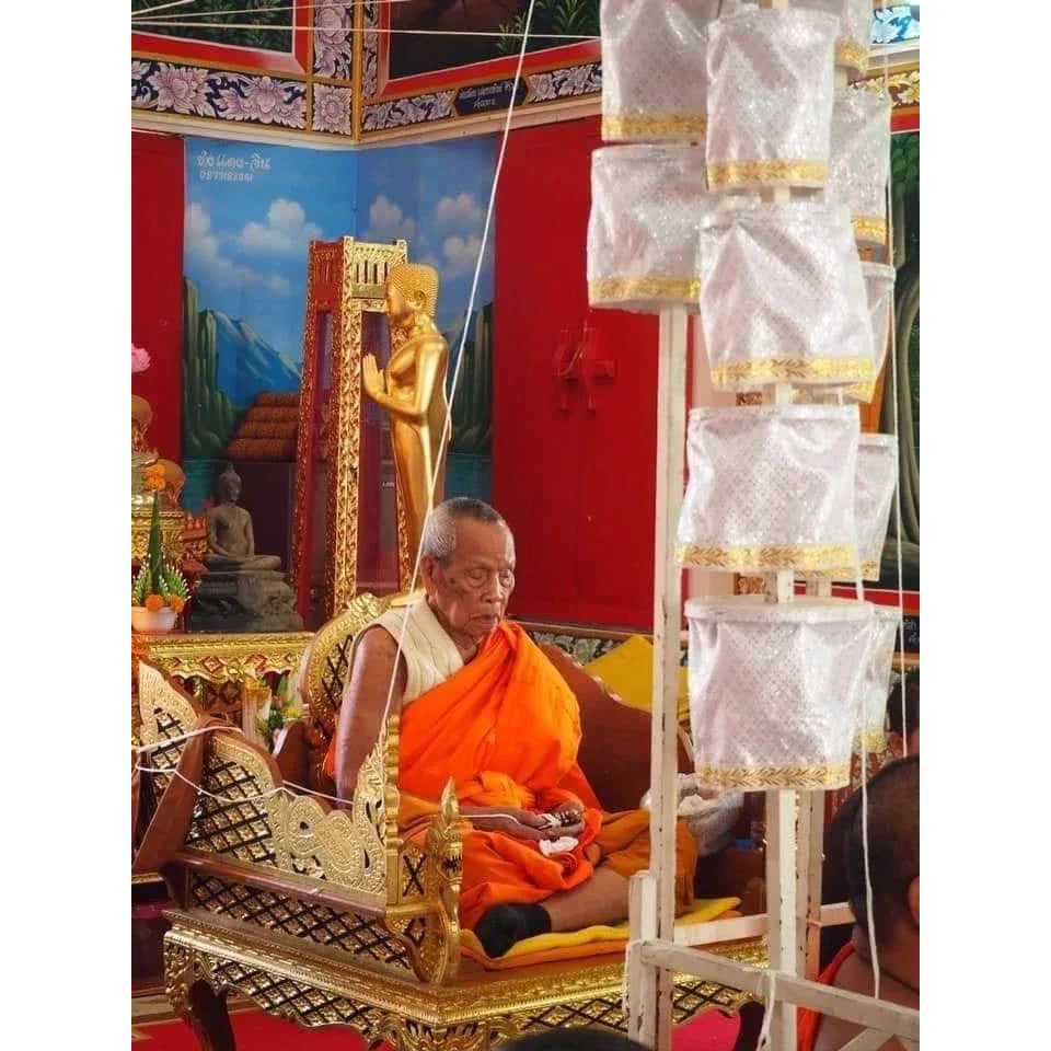 Sacred Thaowessuwan Medal - First Edition Treasure Vault for Divine Wealth & Protection