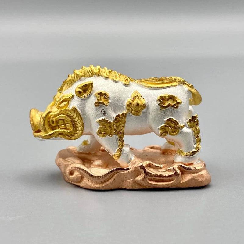 Wild Boar Amulet – “Khot Setthi” Edition | Luang Pho Wan, Wat Klong Khun, Phichit 2018 | Triple-Gold Plated Metal | Serial Numbered - Thai Blessing Co