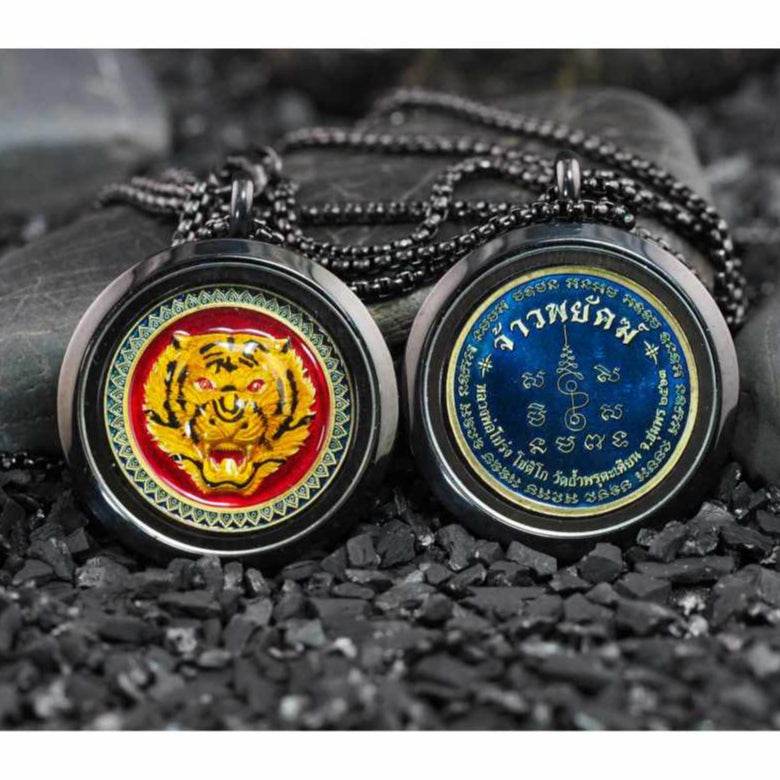 Jao Payak Tiger Guardian Amulet with Necklace – Blessed at Wat Tham Phrutakhian (BE 2563) - Thai Blessing Co