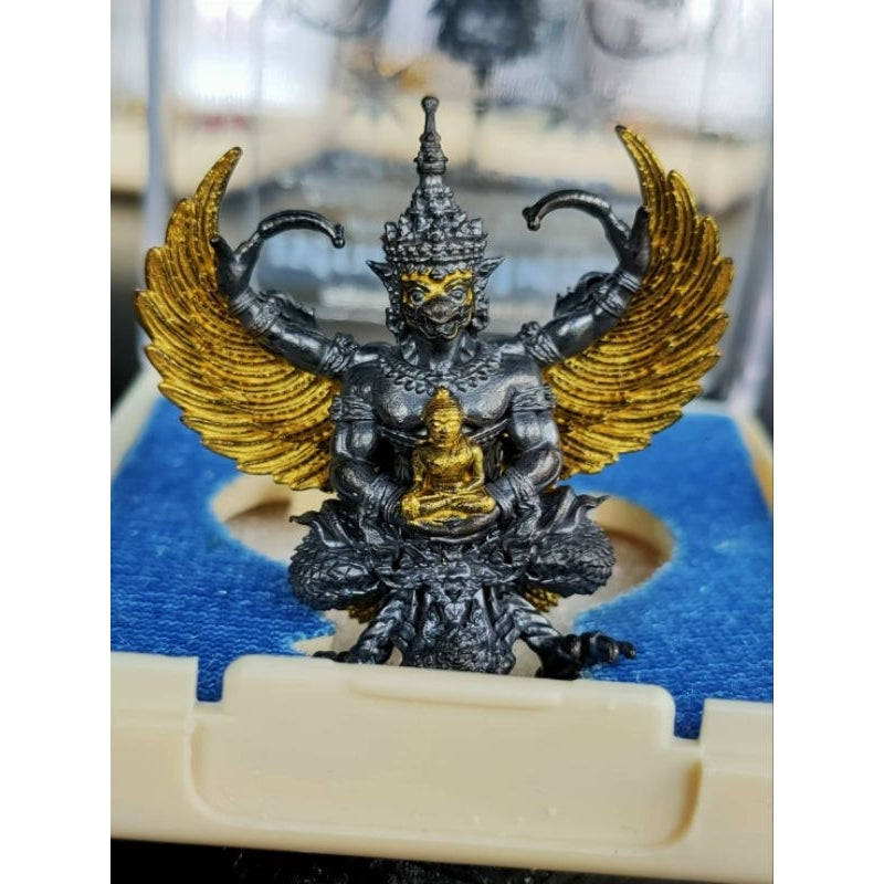 🦅 "Setthi Ngoen Lai Ma" Garuda Amulet: The "Money Flows In" Edition (Wat Phra Mahathat, Nakhon Si Thammarat) – Wealth & Power