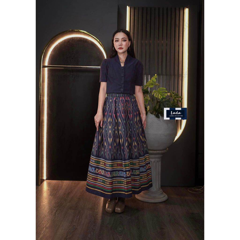 New Snake Pattern 2-Piece Cotton Set – Short Sleeve Collar Top with High-Waisted Pleated Skirt | 4 Colors &amp; Sizes S–XL One-Sake.com ดำลาย / L ดำลาย / S ดำลาย / M ดำลาย / S-ดำลาย / M-ดำลาย / L-ดำลาย / XL-เหลือง / S-เหลือง / M-เหลือง / L-เหลือง / XL-กรม / S-กรม / M-กรม / L-กรม / XL-ม่วง / S-ม่วง / M-ม่วง / L-ม่วง / XL-