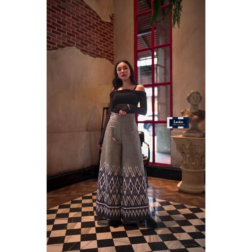New Banana Leaf Print Flared Cotton Pants in Gray & Navy Blue - High-Waisted Wide Leg Trousers for Women Sizes S–XL เทา