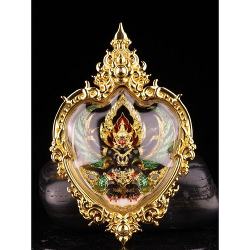 #ครุฑ รุ่น #พญาสุบรรณราชันย์” ปี 2567 ️รายการที่ 5 เนื้อบรอนซ์ชุบทองลงยากายสีดำ((+)) เลี่ยมกรอบรอนซ์ชุบทองคำ