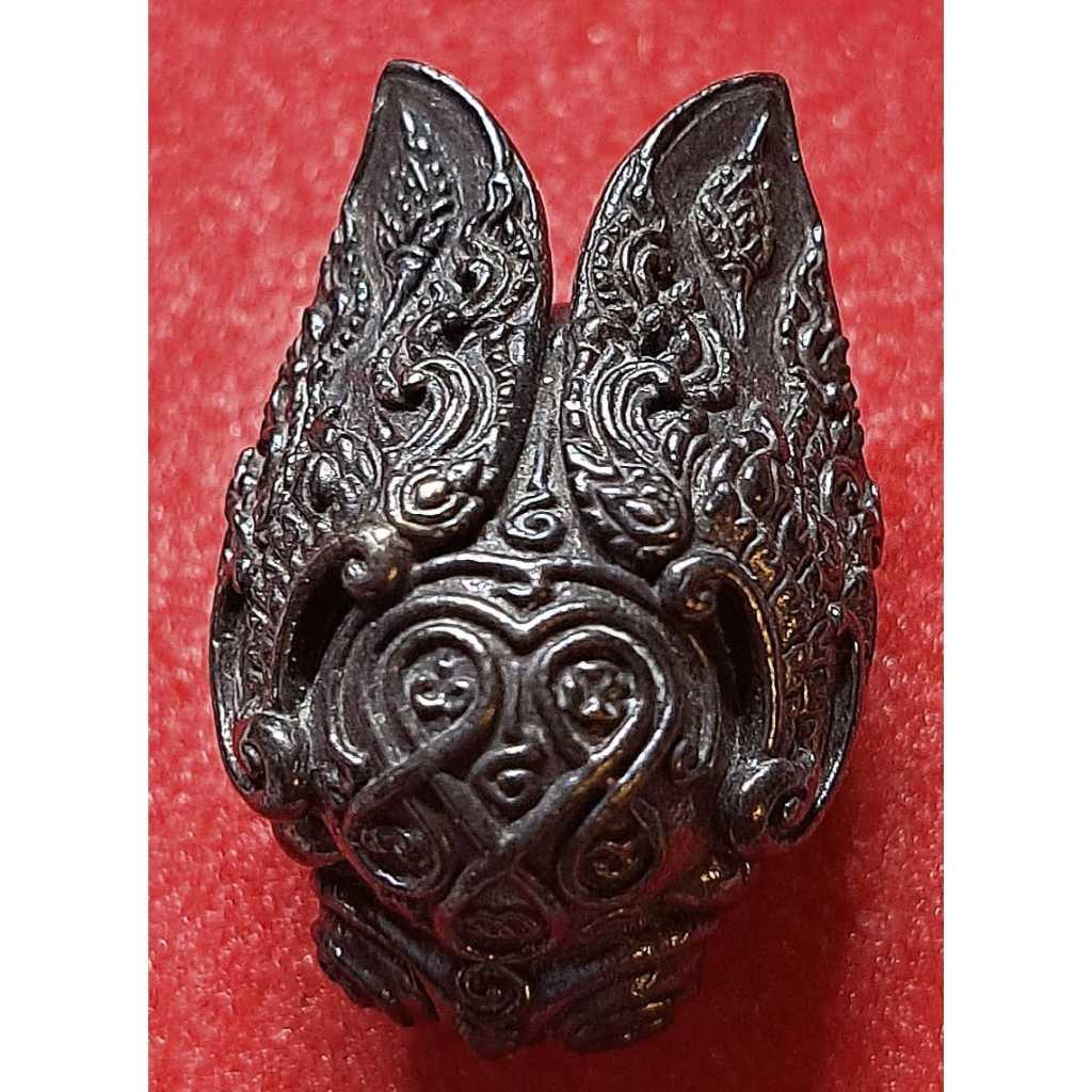 Wealth and Love Bee Amulet - Panya Phamroo Setthi Chana Sip Tit by Luang Pu Noi | Magnetic Nam Pi Iron for Rapid Fortune and Protection