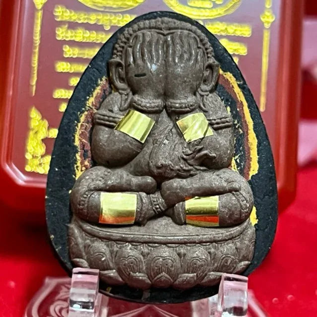 Phra Pidta Amulet Wealth Protection - Duang Setthi Amulet by Luang Pu Sila Sirijanto