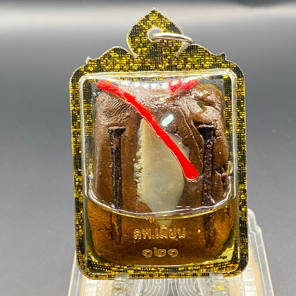 ✨ Imperial Gilded Palm of Infinite Abundance "Fa-Meu Rap Sap": Sacred Wealth-Catching Talisman for Financial Dominance and Commercial Victory by Luang Phor Mian, Wat Janeang