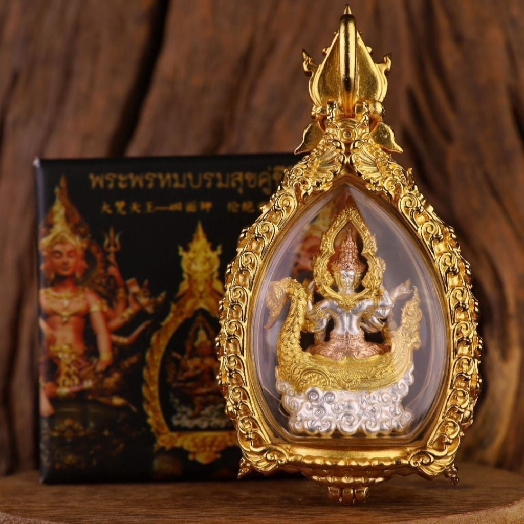 #พระพรหม รุ่น #พระพรหมบรมสุขคู่ชีวิต ปี 2568
️รายการที่ 1.2 #เนื้อบรอนซ์ชุบ3K

((+)) พร้อมเลี่ยมกรอบบรอนซ์ชุบทองคำ