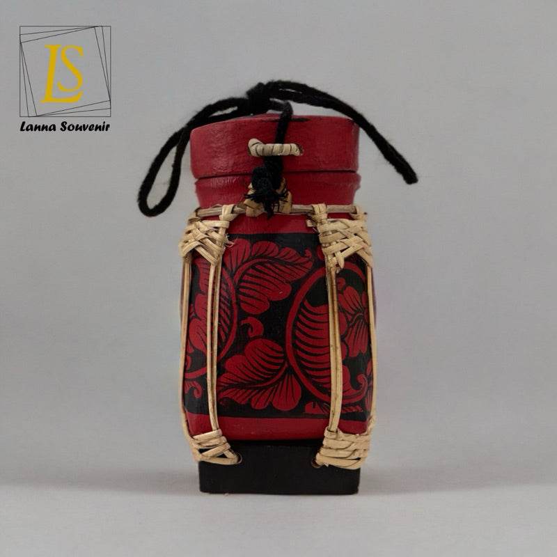 Mini Lanna Bamboo Jar – Handmade Thai Rice Basket for Home &amp; Café Décor | Small Woven Bamboo Bowl with Natural Design – 10 x 17 cm One-Sake.com น้ำเงินฟ้า น้ำเงินทอง น้ำเงินขาว น้ำเงินทอง-น้ำเงินขาว-น้ำเงินฟ้า-แดงทอง-แดงดอกไม้-เขียวขาว-เขียวทอง-แดงขอบทอง-A1-A2-A3-A4-A5-A6-A7-A8-A9-A10-A11-A12-A13-A14-A15-A16-A17-A18-A19-A20-A21-A22-A23-A24-A25-A26-A27-A28-A29-A30-A31-A32-A33-A34-A35-A36-A37-A38-A39-A40-A41-A42-