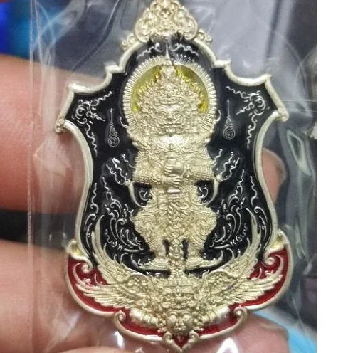 Unlock Wealth and Prosperity with the Authentic Duang Setthi Thaowessuwan Medal Empowered by Luang Pu Puang