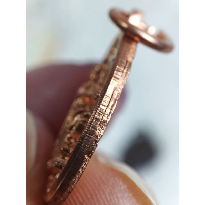 🪙 Thao Wessuwan Melon Seed Coin – Celestial Wealth Guardian from Wat Suthat Ubosot Ceremony 2560 BE (Copper Edition)