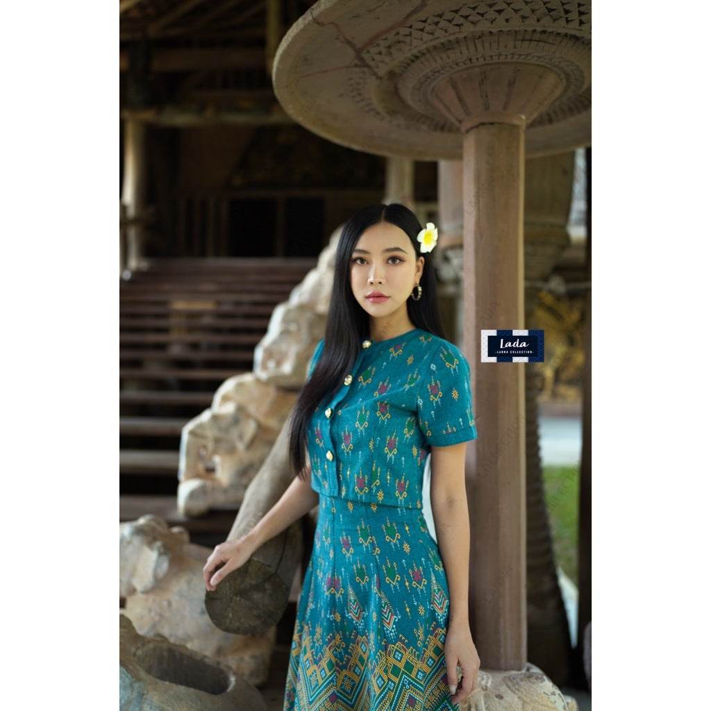 New Crop Top with Pearl Buttons &amp; 8-Piece Praewa Print Skirt Set – Green | Cotton Outfit for Women in S–XL Sizes One-Sake.com เขียว / L เขียว / S เขียว / M เขียว / S-เขียว / M-เขียว / L-เขียว / XL-