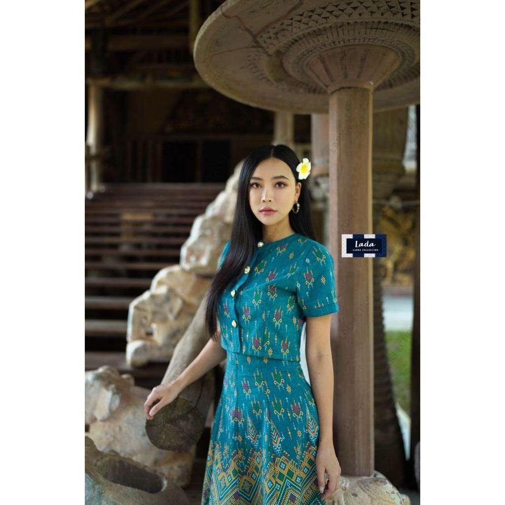 New Crop Top and Skirt Set with Pearl Buttons - 8-Piece Praewa Print Green Cotton Outfit for Women in S–XL Sizes