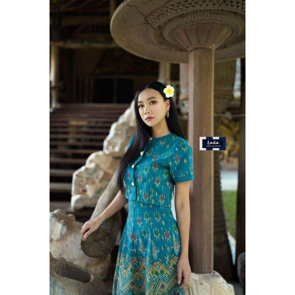 New Crop Top and Skirt Set with Pearl Buttons - 8-Piece Praewa Print Green Cotton Outfit for Women in S–XL Sizes