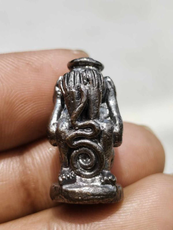 ✨ Sacred Phra Pidta Sord Khao: The Ultimate Universal Commander Talisman of the Khao Or Lineage – 2014 Limited Edition (B.E. 2557) for Divine Protection, Infinite Wealth, and Life Mastery