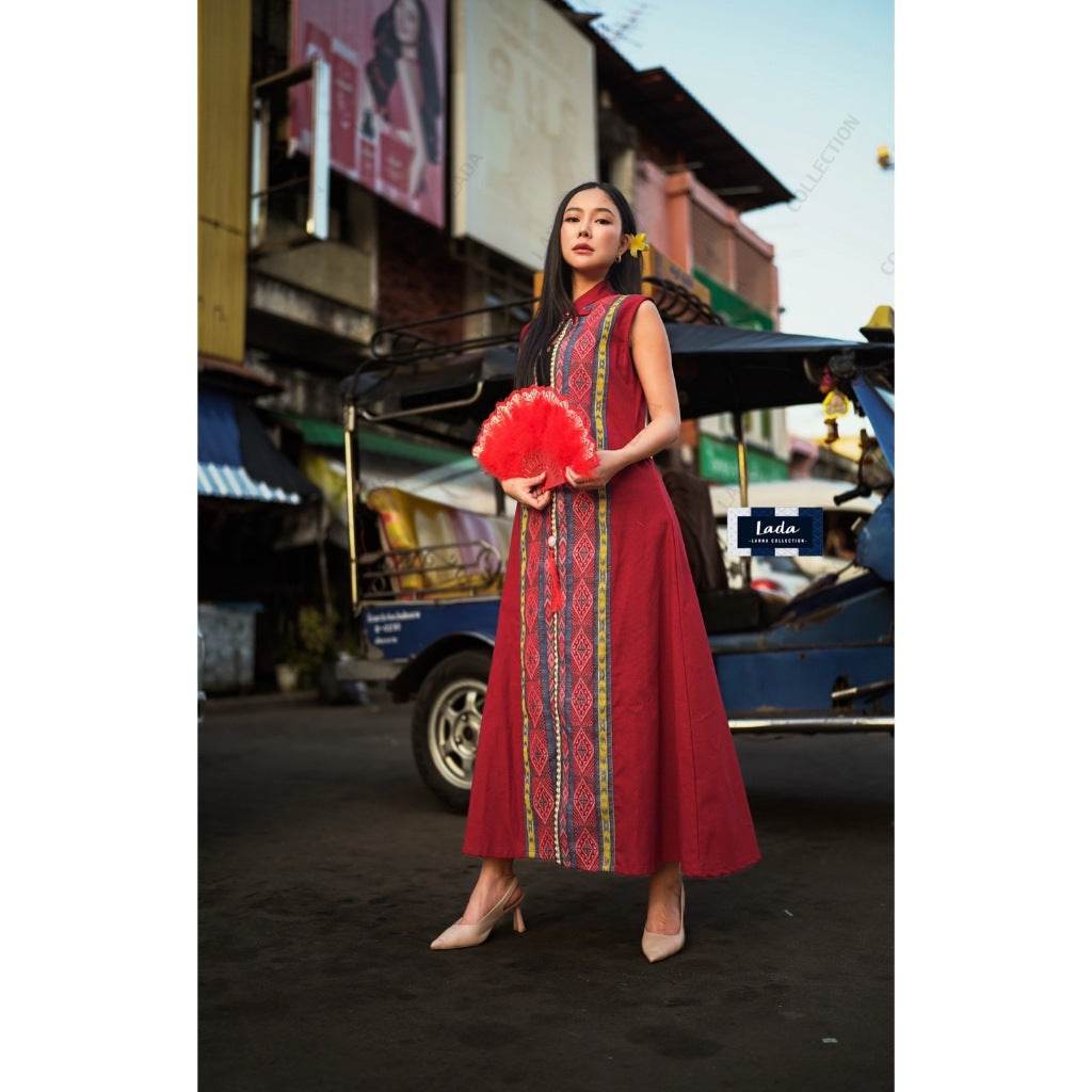 New Long Woven Jacket with Brick Pattern – 50 Inch Length | M &amp; XL Sizes for Women One-Sake.com ดำ / อก32-36 แดง / อก32-36 แดง / อก38-40 แดง / อก32-36-แดง / อก38-40-ดำ / อก32-36-ดำ / อก38-40-
