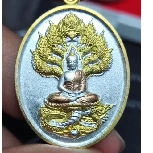 Unlock Supreme Wealth with Nak Prok Wealth Medal Blessed by Luang Pu Sila
