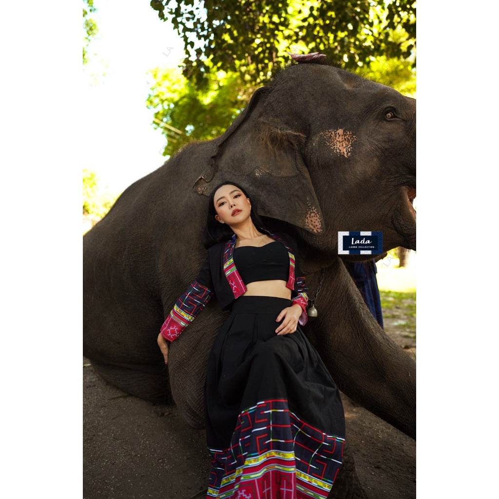 Vietnamese Hmong Print Polyester Wrap Top &amp; Cotton Skirt Set – Cream &amp; Black | S–XL Sizes for Women One-Sake.com ครีม / L ครีม / S ครีม / M ครีม / S-ครีม / M-ครีม / L-ครีม / XL-ดำ / S-ดำ / M-ดำ / L-ดำ / XL-
