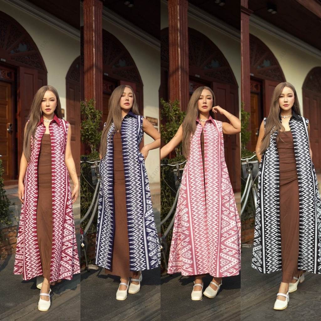 Long Sleeveless Wrap Coat with Lisa Print – Premium Cotton Fabric in 4 Colors | Oversized Front Button Kimono Style for Women One-Sake.com ชมพู / อก32-36 แดง / อก32-36 แดง / อก38-40 แดง / อก32-36-แดง / อก38-40-ชมพู / อก32-36-ชมพู / อก38-40-กรม / อก32-36-กรม / อก38-40-ดำ / อก32-36-ดำ / อก38-40-
