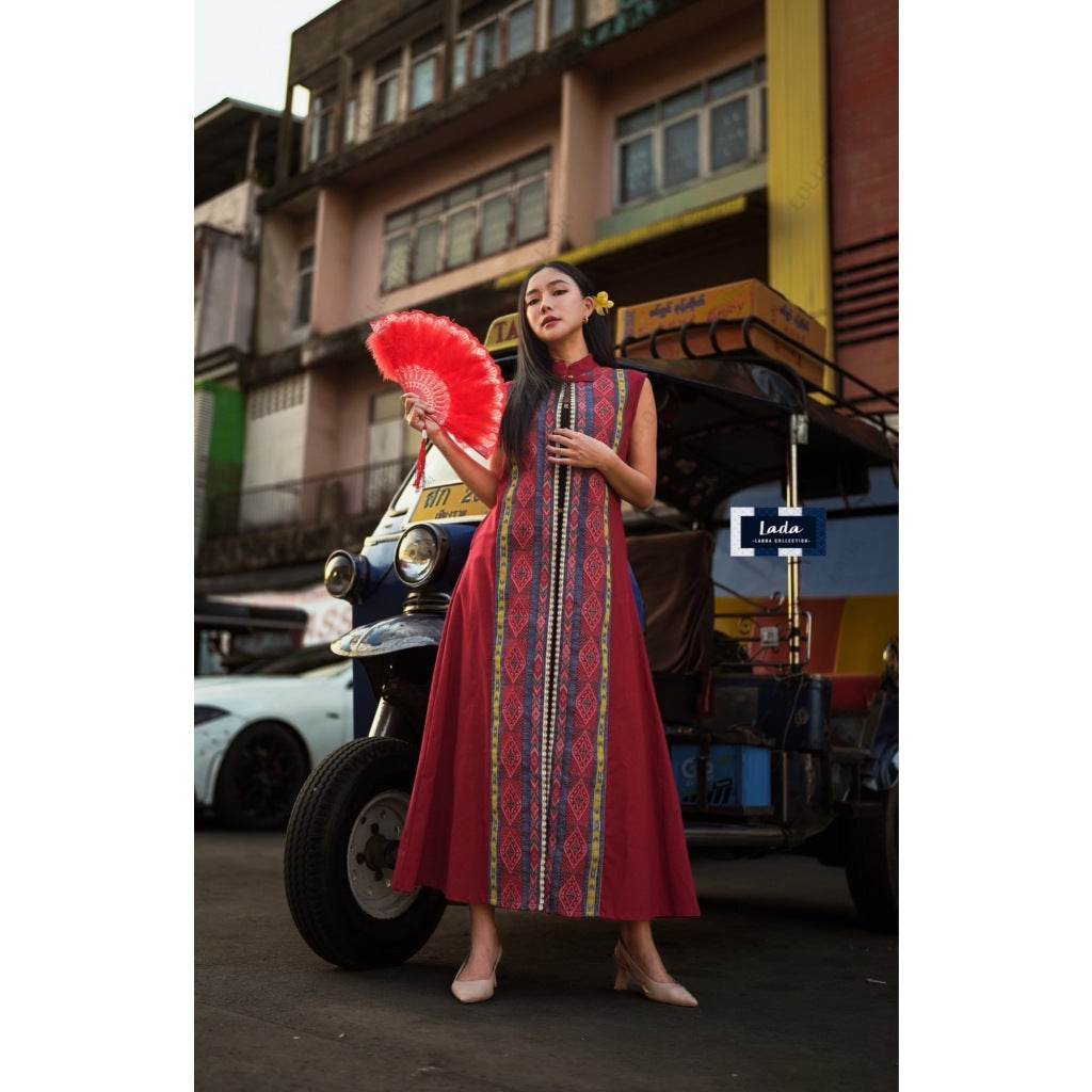 New Long Woven Jacket with Brick Pattern – 50 Inch Length | M &amp; XL Sizes for Women One-Sake.com ดำ / อก32-36 แดง / อก32-36 แดง / อก38-40 แดง / อก32-36-แดง / อก38-40-ดำ / อก32-36-ดำ / อก38-40-
