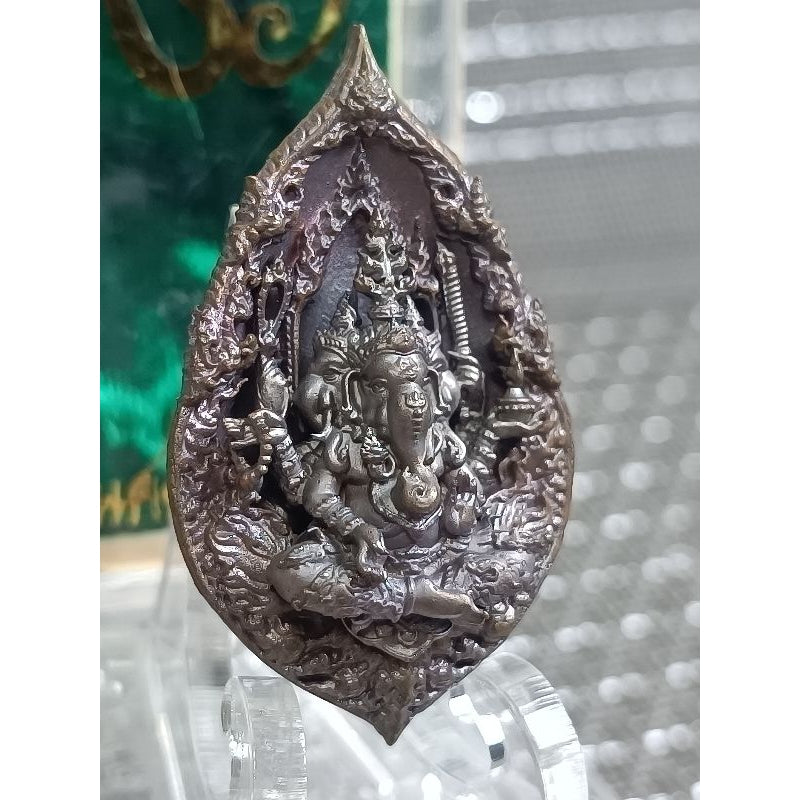 🐘 “Trimukha Ganapati 3-Head 6-Armed Ganesha” – Triple-Realm Wisdom & Blessing Statue, Thai Foundation Ceremony & Sacred Material Empowerment in Nepal