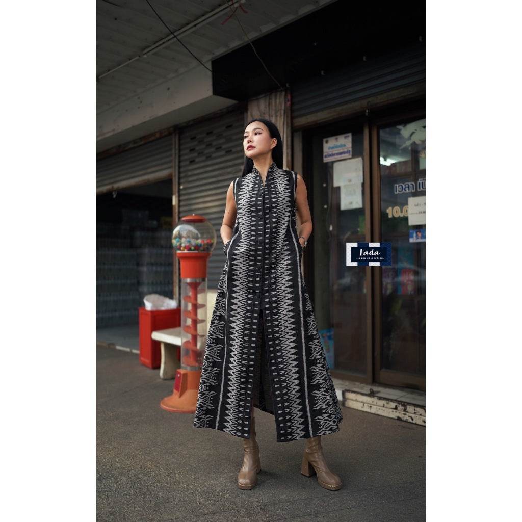 New Long Fishbone Print Cotton Wrap Coat – Two Sizes Available | 50 Inch Length with Front Buttons for Women One-Sake.com กรม / อก32-36 แดง / อก32-36 แดง / อก38-40 แดง / อก32-36-แดง / อก38-40-กรม / อก32-36-กรม / อก38-40-ดำ / อก32-36-ดำ / อก38-40-