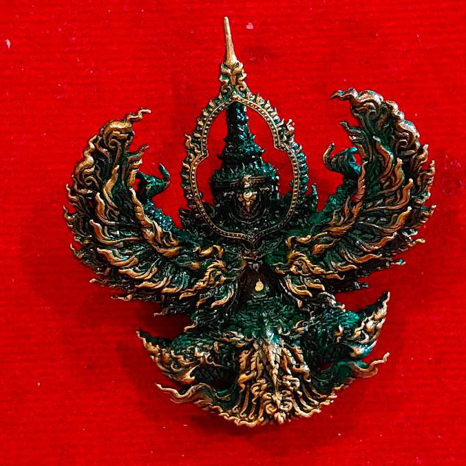 🦅✨ Supreme Phaya Subannarit Garuda Amulet – "Leuan Khan Yok Thana" Edition for Promotion & Status Elevation