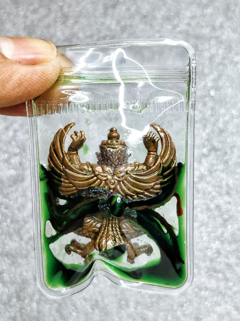 ✨ Sacred Phya Krut "The Immortal Sovereign": The Great Garuda of Supreme Power by Luang Phor Ruay (Wat Thung Santi Tham, Krabi) – Soaked in Invincibility Herb Oils (Waan Maha-Ud) with Authentic Laser-Coded Serial Numbers